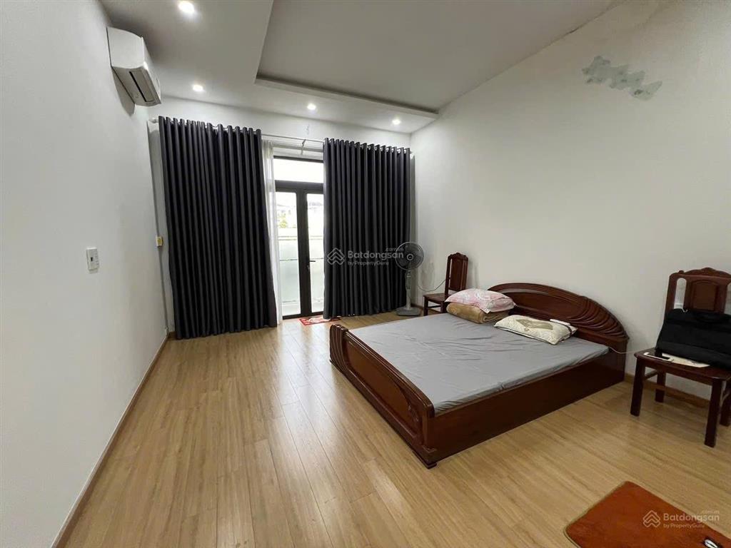 Bán nhà 3 tầng mt võ nguyên giáp view biển  khu phố tây du lịch sầm uất 140m²  0938 155 ***