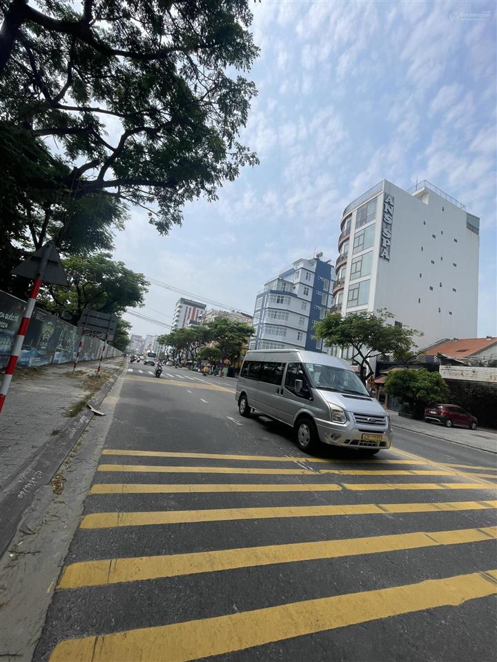 Bán nhà 3 tầng mt võ nguyên giáp view biển  khu phố tây du lịch sầm uất 140m²  0938 155 ***