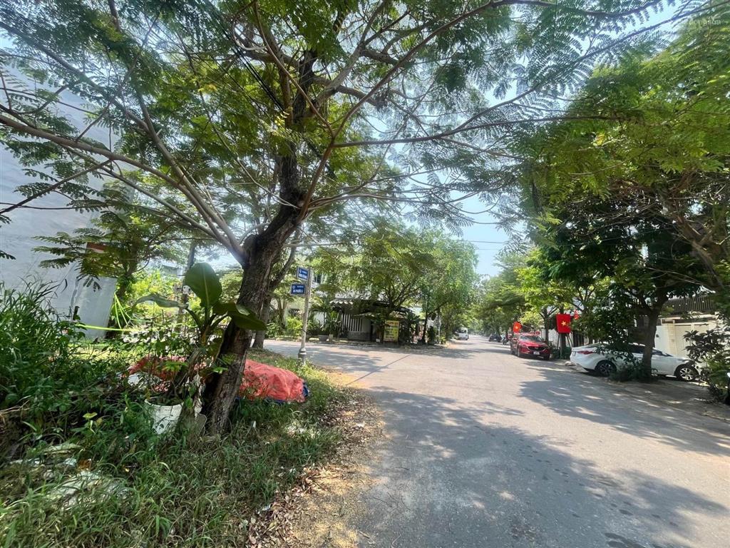 Bán góc 2mt dương tử giang  đa phước 6  sát sông hàn 149.2m2 ngang 8.7m giá 18.5 tỷ  0938 155 ***