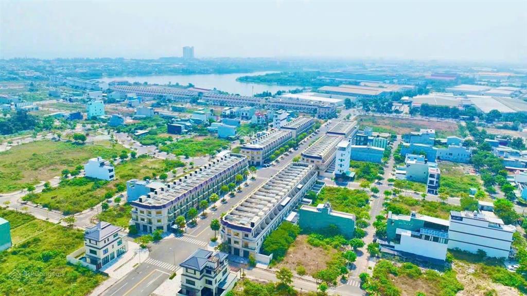Sụp hầm lô đất mt nguyễn thành long chủ cần bán gấp giá rẻ hơn thị trường 400tr  giá 4 tỷ 150