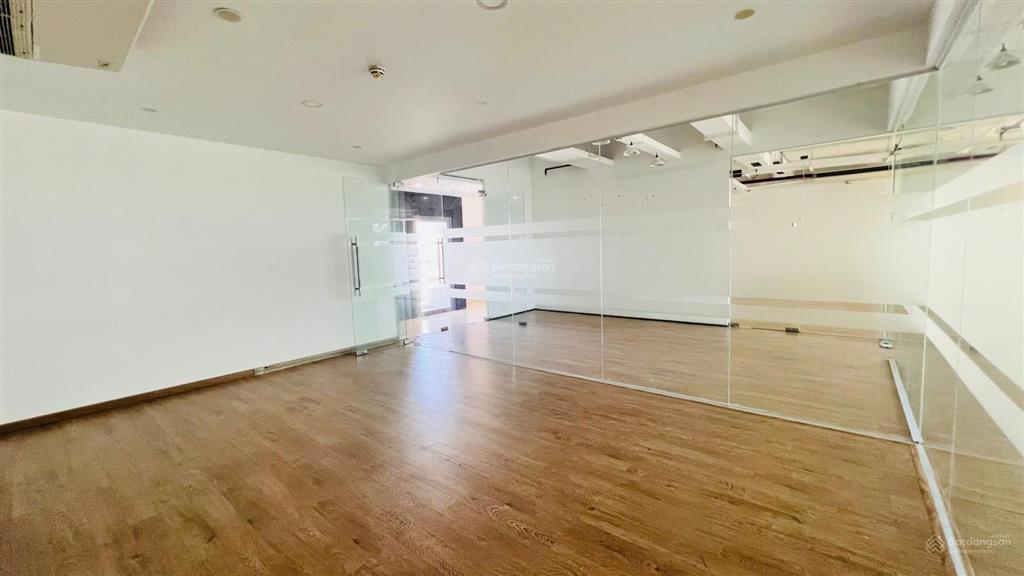 Siêu hiếm  bán tòa vp 8 tầng góc 2mt nguyễn hữu thọ 490m²  cho thuê gần 500tr/th,  0938 155 ***