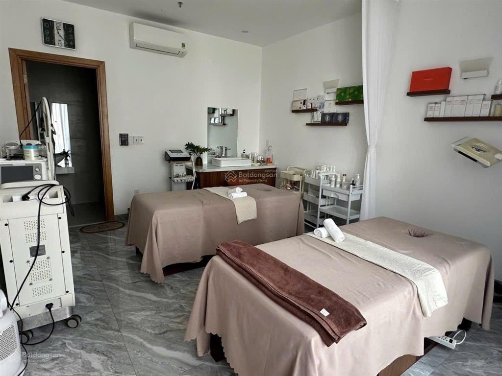 Hạ 3 tỷ bán nhanh tòa căn hộ mt nguyễn du  trung tâm hải châu  thu nhập 100tr/th  0938 155 ***