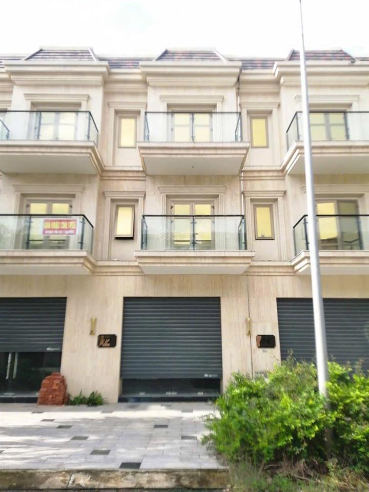 Bán căn shophouse liền kề mt mê linh 141m2/căn đối diện hồ bàu tràm.  0938 155 *** xem nhà