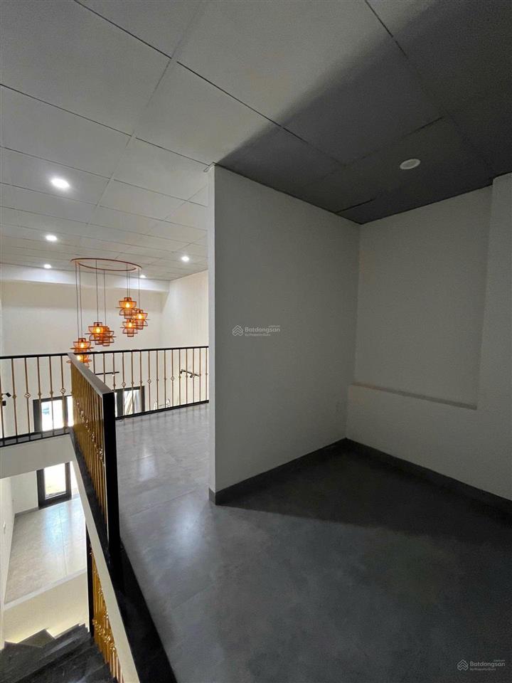 Hạ 600tr bán nhanh nhà kiệt đường chính hữu  cách đường 50m  cách biển mỹ khê 800m  0938 155 ***