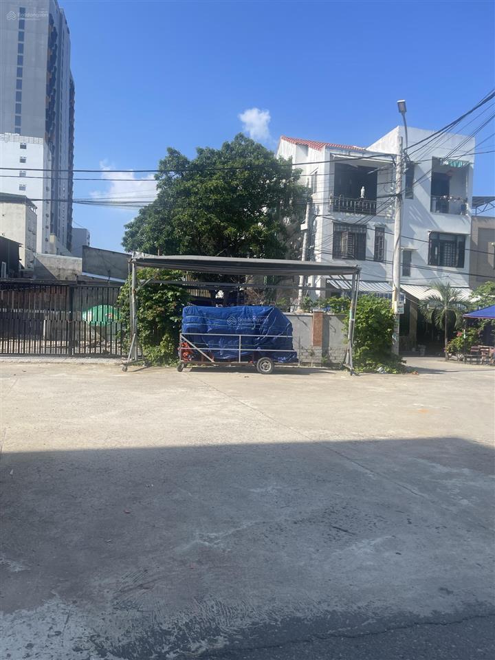 Bán góc 2 mặt thoáng mt cao bá quát  sát sông hàn 65m2 giá 7.4 tỷ  0938 155 ***