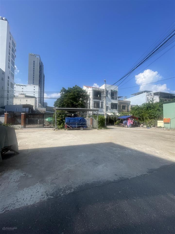 Bán góc 2 mặt thoáng mt cao bá quát  sát sông hàn 65m2 giá 7.4 tỷ  0938 155 ***