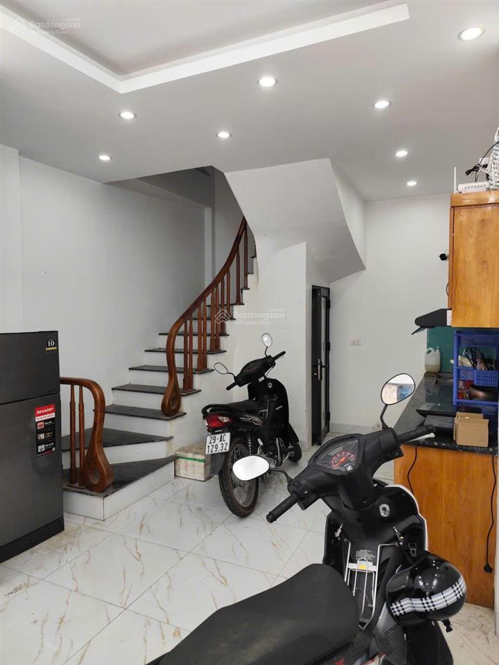 Nhà phố xốm đh đại nam thông kdt thanh hà 32m2*5 tầng ở ngay giá 5.1 tỷ ctl ko qh, giá mềm nhất xốm