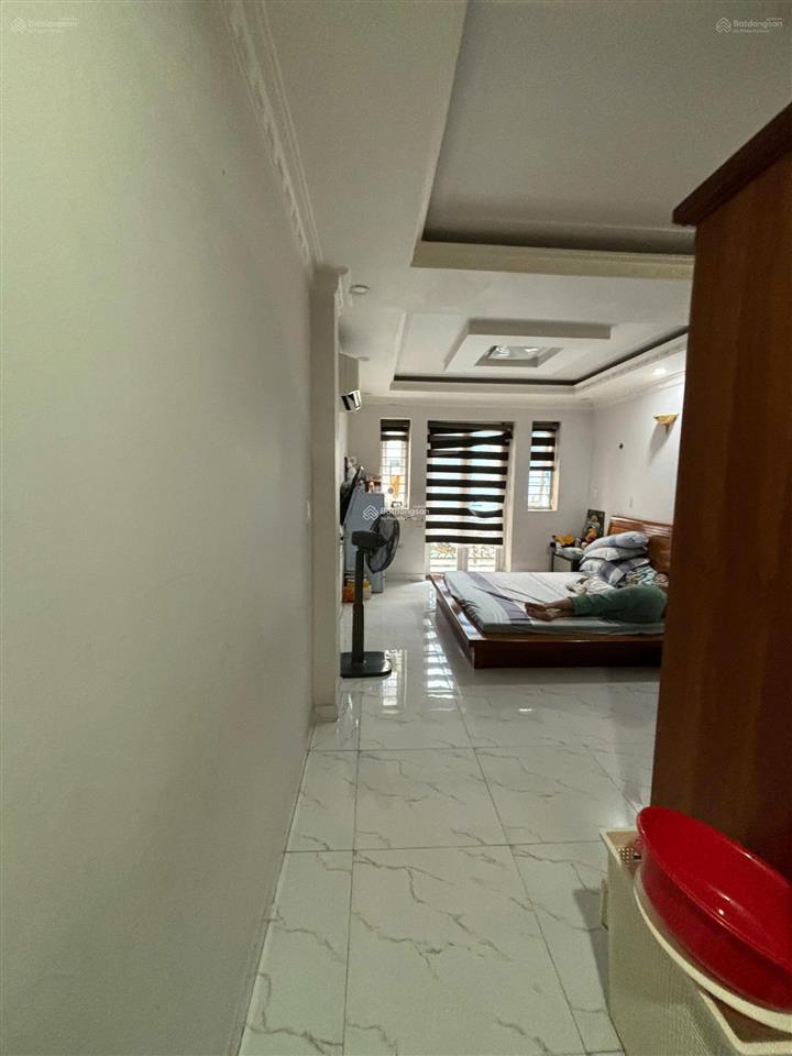 Xuất cảnh bán gấp  bán nhà nguyễn thái bình 81m² 5 tầng  24 tỷ