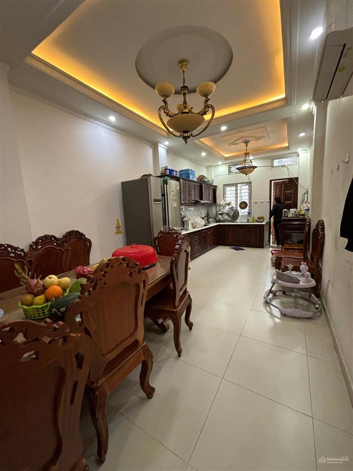 Xuất cảnh bán gấp  bán nhà nguyễn thái bình 81m² 5 tầng  24 tỷ