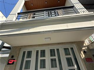 3t180 tl . 3 tầng,2 pn lớn ( có chỗ cho trẻ con.