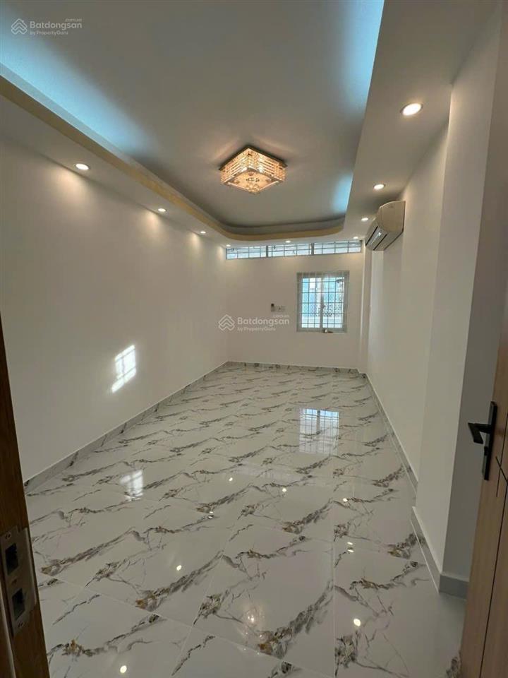 Chung cư có thang máy 63m2.phan văn trị gò vấp