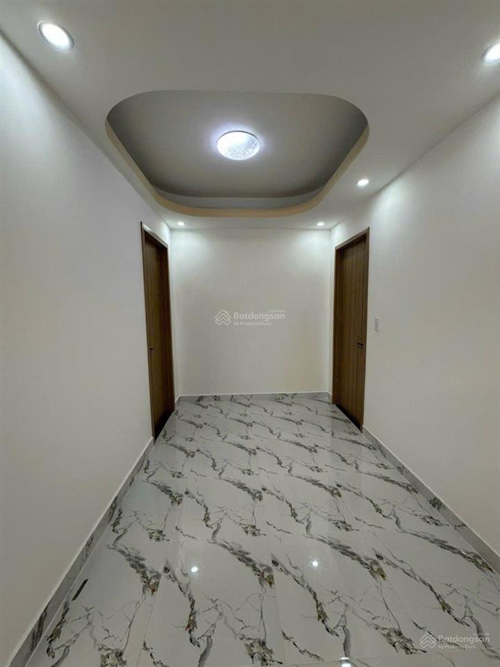 Chung cư có thang máy 63m2.phan văn trị gò vấp