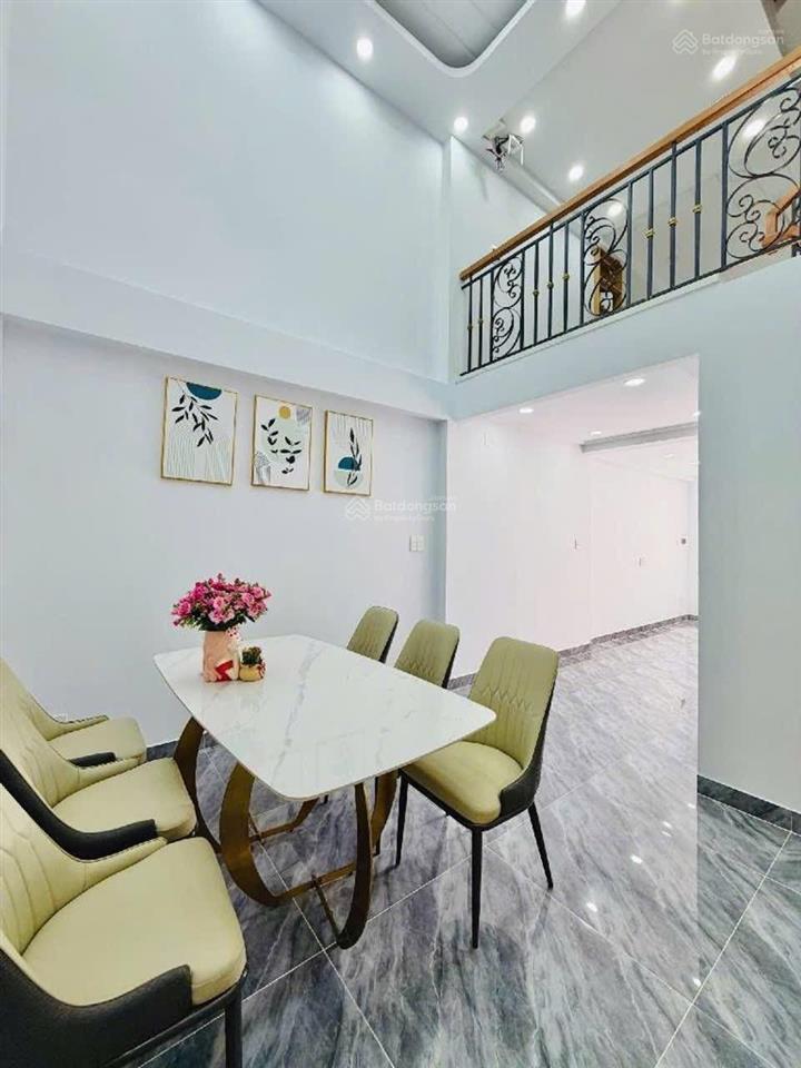 Thiết kế hiện đại,tối ưu diện tích, xây dựng mới wiew sông cực kì mát 5 tầng.4pn.3wc,sân th