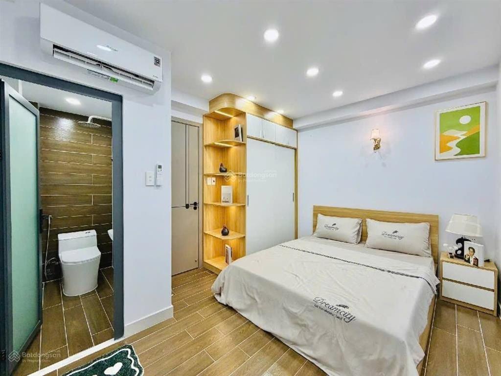 Thiết kế hiện đại,tối ưu diện tích, xây dựng mới wiew sông cực kì mát 5 tầng.4pn.3wc,sân th