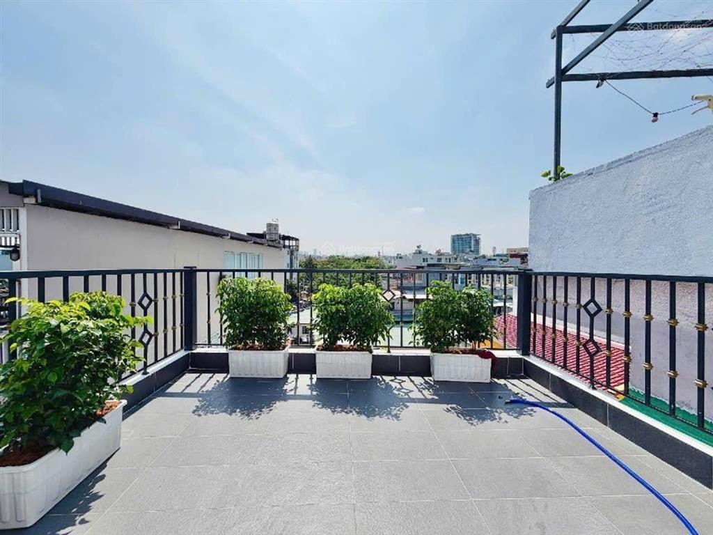 Thiết kế hiện đại,tối ưu diện tích, xây dựng mới wiew sông cực kì mát 5 tầng.4pn.3wc,sân th