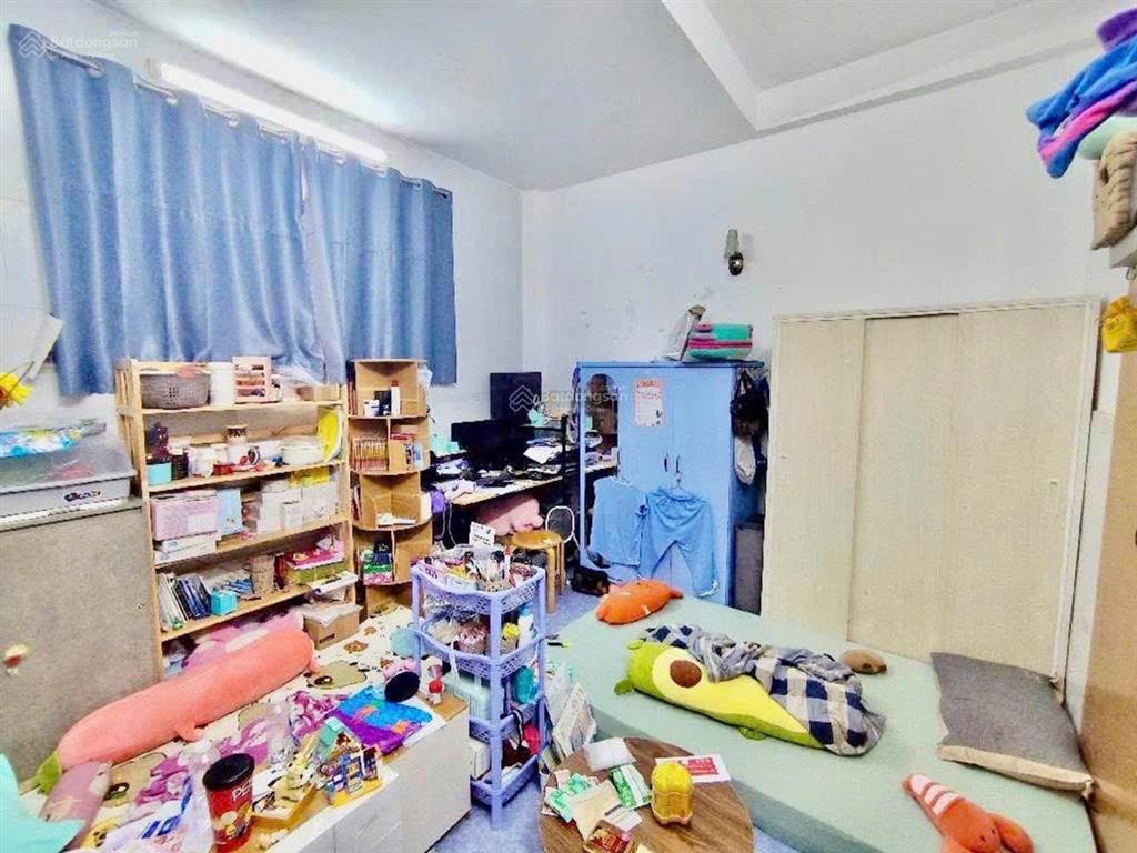 Siêu nở hậu nhà này nở hậu thứ 2 thì không căn nào đứng thứ 1 hoàng hoa thám, bình thạnh. gi
