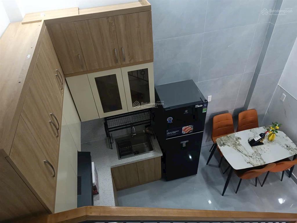 3,89. bớt nhẹ
+dt 4x8 ...sd #67m *2pn, 2wc ,sổ hoàn công vuông vức
