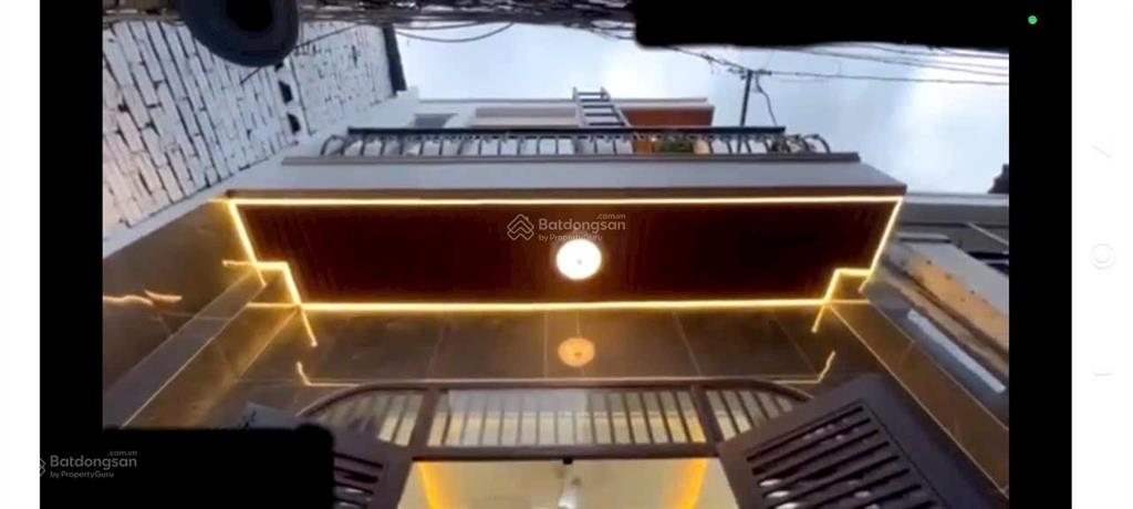 3,89. bớt nhẹ
+dt 4x8 ...sd #67m *2pn, 2wc ,sổ hoàn công vuông vức