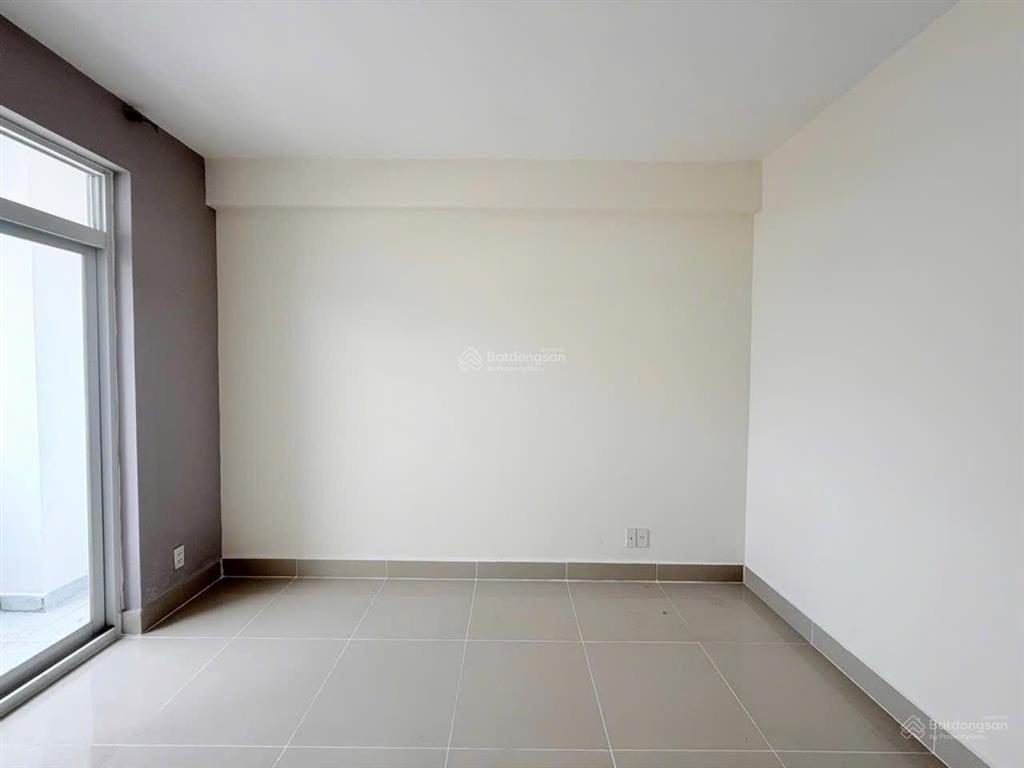 Nhỉnh 3t xiu cho căn chung cư có thang máy,phan chu trình,
bình thạnh, có cho để ô tô 56m2 2pn,2 wc