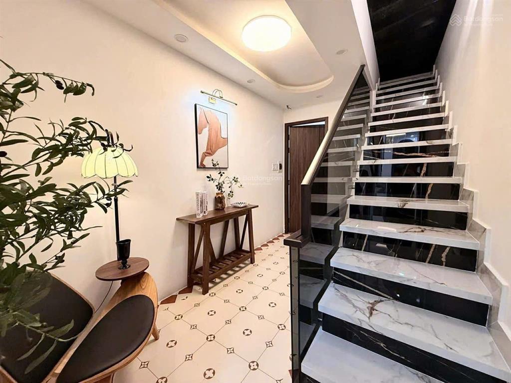 6.379 tỷ  trần văn kỷ,quận bình thạnh  diện tích 41m2  3 tầng xe hơi 4 chỗ tới cửa.