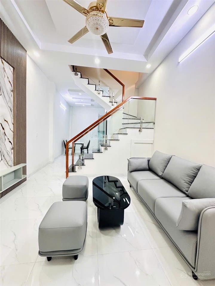 Khu vip bình thạnh  giáp quận 1  nguyễn cửu vân  2pn 2wc  sổ vuông a4  5,55 tỷ