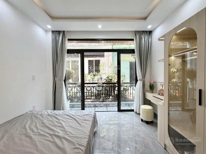 Ngay nguyễn văn đậu  cạnh đh văn lang 31m2  3 tầng  3 pn / sân thượng  full nội thất  5.98 tỷ