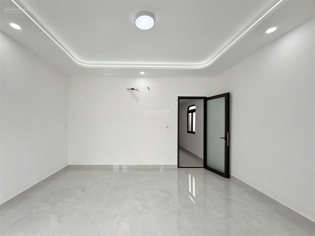 Nguyễn thiện thuật, bình thạnh  66m² (4.5x14)  2 tầng mới  3 pn  đường trước nhà 8m  7.5 tỷ.