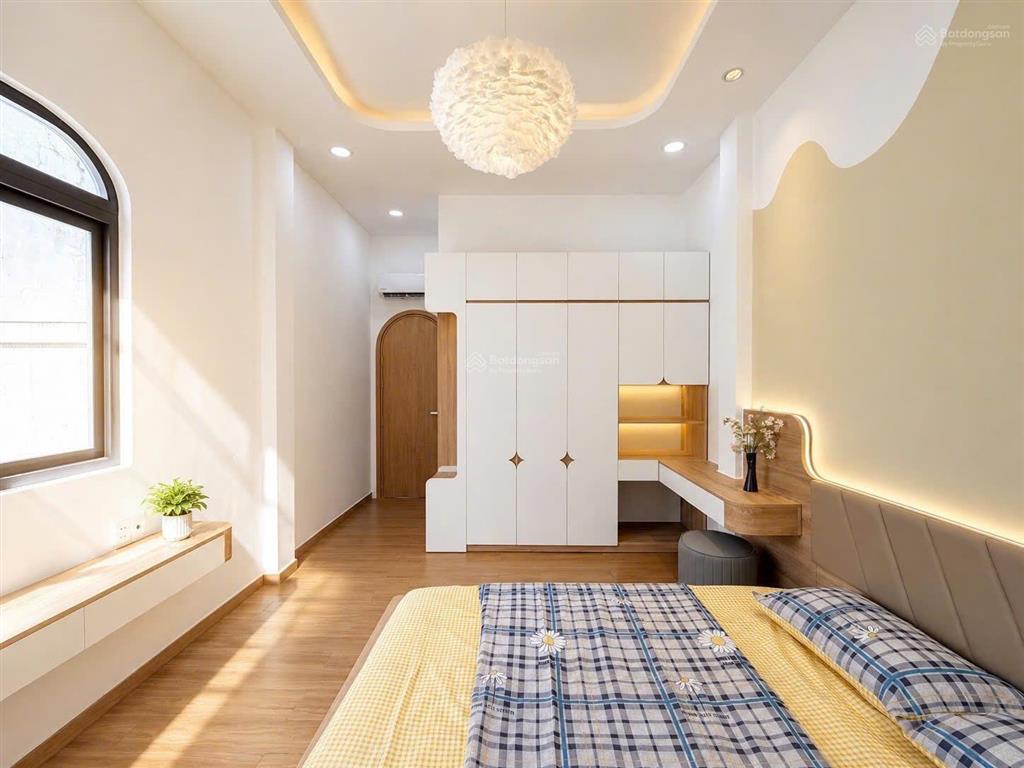 Vip ngay cầu thủ thiêm  hàng xóm khu đô thị sala  43m nở hậu, 2 tầng 3pn full nội thất 5.99t.