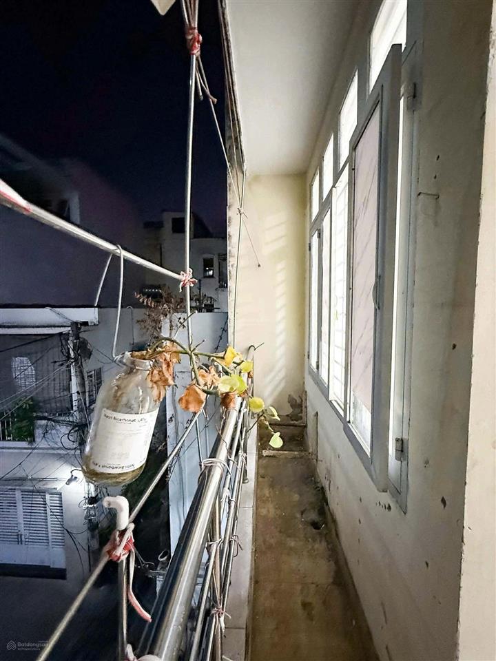 Hxh sát mặt tiền đ.thích quảng đức, phường 04, phú nhuận  4 tầng  4pn 4wc  9.5 tỷ