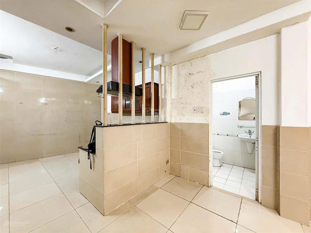 Hxh sát mặt tiền đ.thích quảng đức, phường 04, phú nhuận  4 tầng  4pn 4wc  9.5 tỷ