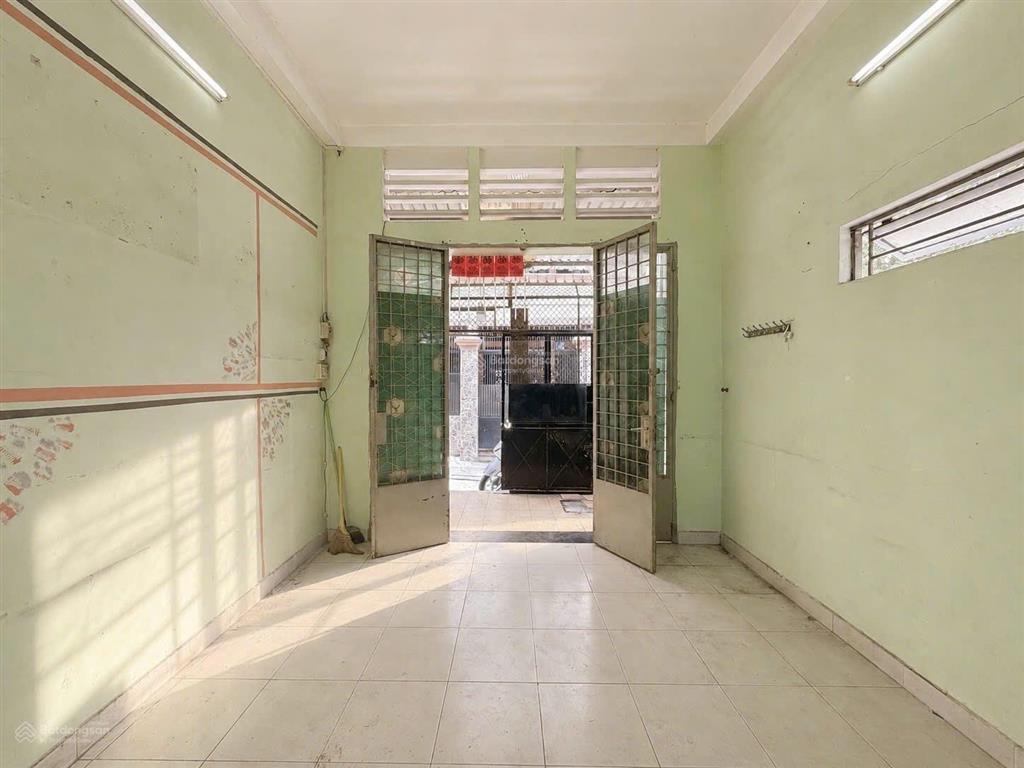 Hoàng hoa thám  bình thạnh  50m2  trệt, 2 lầu có sân thượng  hẻm ba gác  6.45 tỷ.