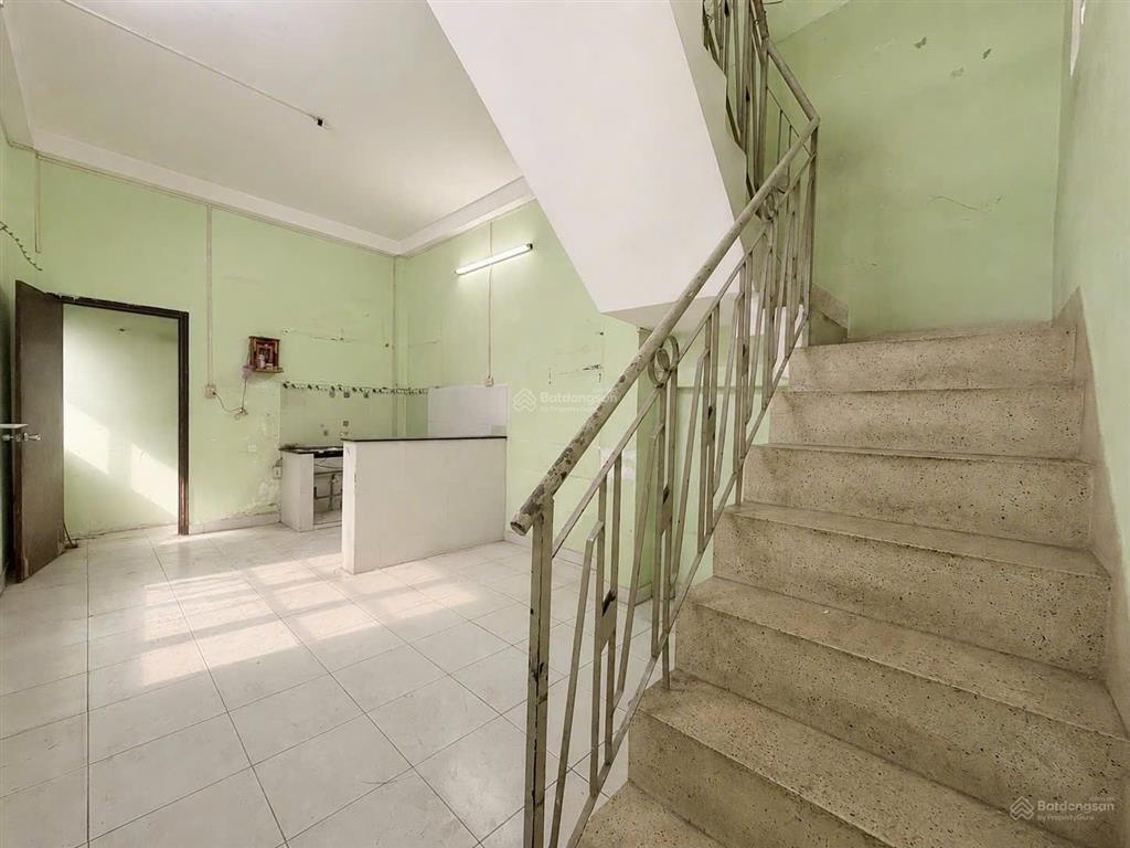 Hoàng hoa thám  bình thạnh  50m2  trệt, 2 lầu có sân thượng  hẻm ba gác  6.45 tỷ.