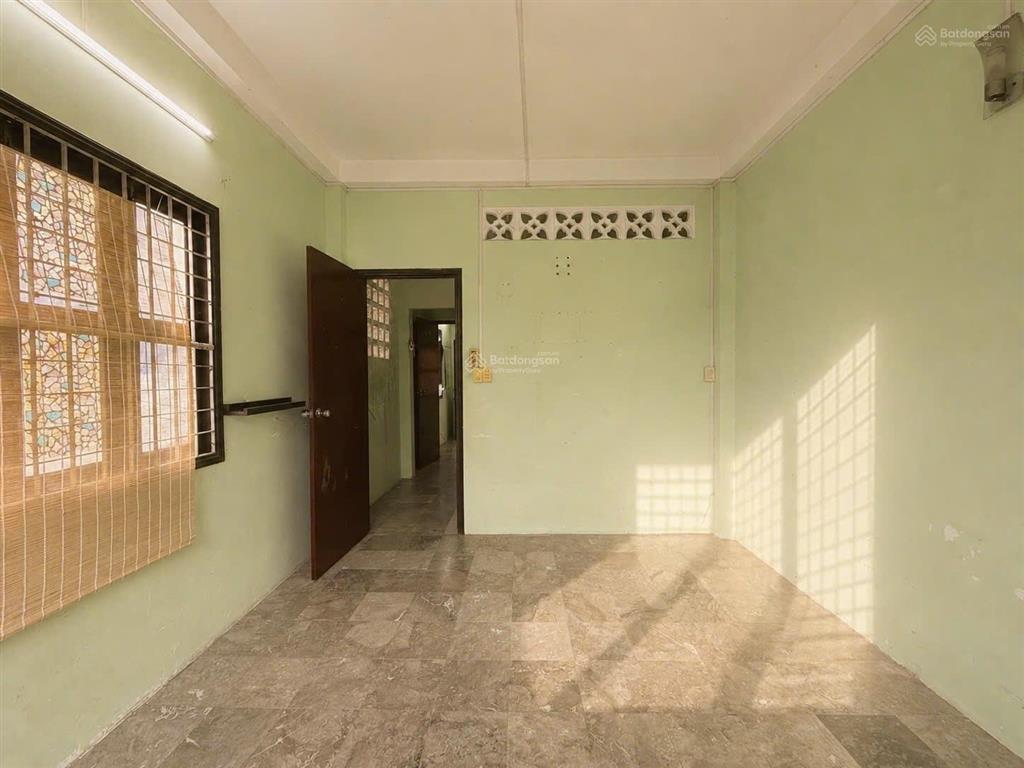 Hoàng hoa thám  bình thạnh  50m2  trệt, 2 lầu có sân thượng  hẻm ba gác  6.45 tỷ.