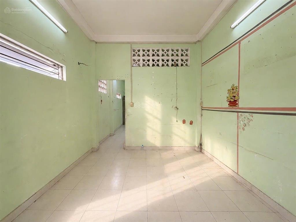 Hoàng hoa thám  bình thạnh  50m2  trệt, 2 lầu có sân thượng  hẻm ba gác  6.45 tỷ.