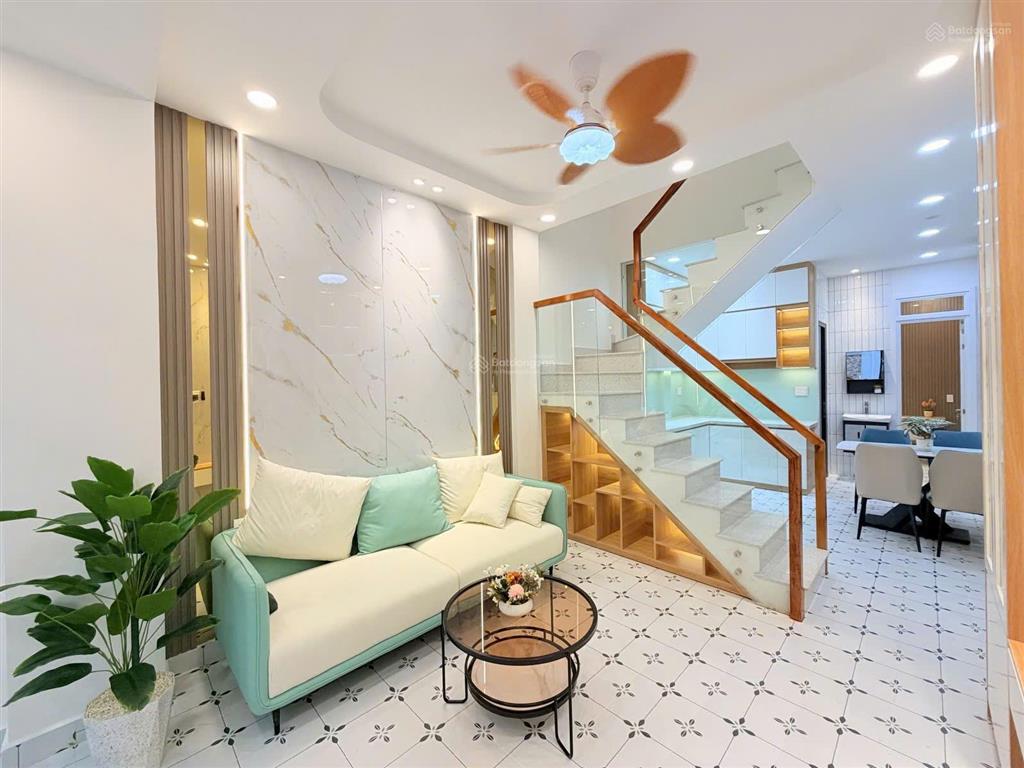 Giảm giá ngay 800 triệu  phan văn trị  bình thạnh  5,98 tỷ  full nội thất y hình