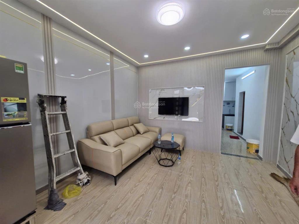 Trung tâm bình thạnh, 20m ra mặt tiền đường thông, 2 tầng xinh đẹp, 50m2, giá 4.95 tỷ.