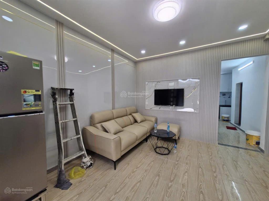 Trung tâm bình thạnh, 20m ra mặt tiền đường thông, 2 tầng xinh đẹp, 50m2, giá 4.95 tỷ.