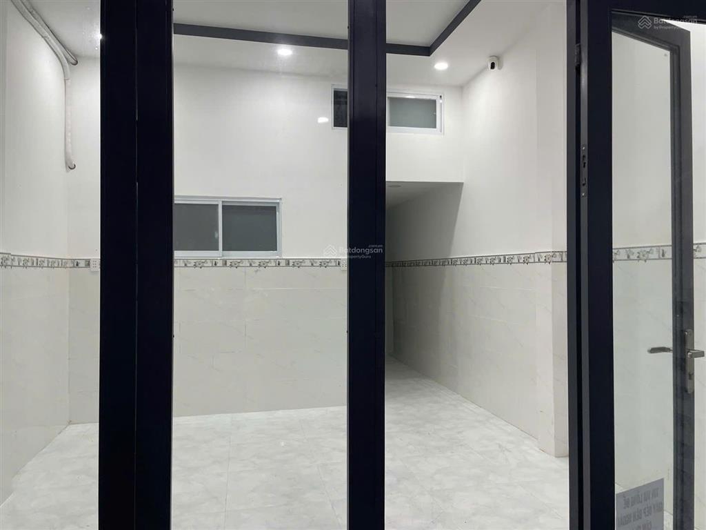 Nhà 2 tầng (4 x 15) dòng tiền 10tr/tháng. vị trí tốt đáng để đầu tư ở hiệp bình phước thủ đức.