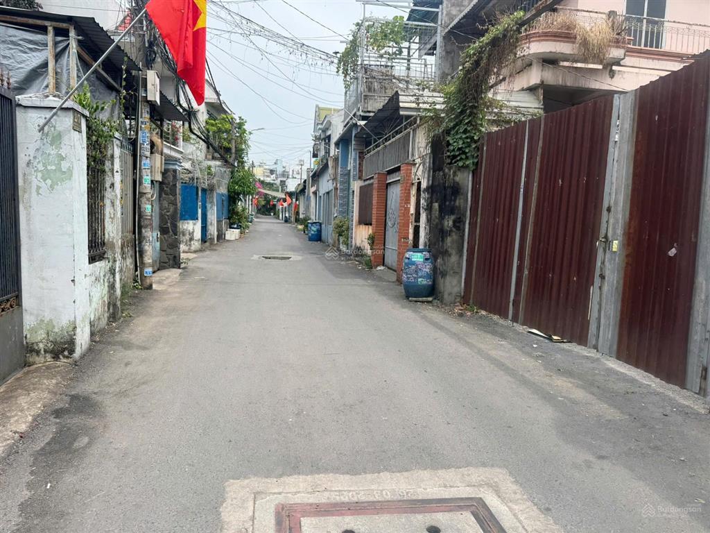 Bán nhà cấp 4 linh xuân, thủ đức | đất rộng 176,9m sân rộng 2 ô tô tận nhà