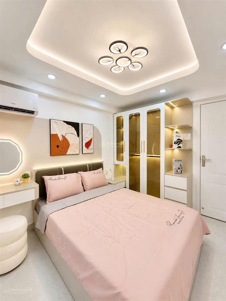 Lên sóng hẻm xe hơi đến cửa phú nhuận  4 tầng dtsd 100m2 3pn 4wc 6.55 tỷ