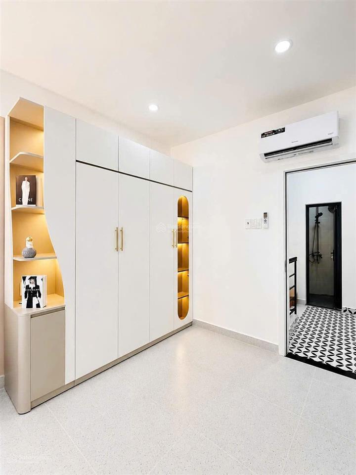 Lên sóng hẻm xe hơi đến cửa phú nhuận  4 tầng dtsd 100m2 3pn 4wc 6.55 tỷ