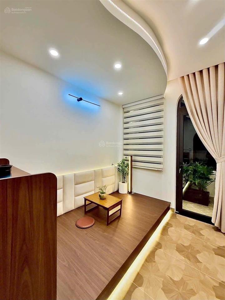 Nhà đẹp ở ngay nguyễn kiệm, p. đức nhuận, phú nhuận  41m 3 tầng 4pn 5wc 6.89 tỷ
