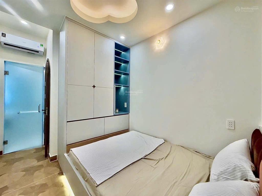 Nhà đẹp ở ngay nguyễn kiệm, p. đức nhuận, phú nhuận  41m 3 tầng 4pn 5wc 6.89 tỷ