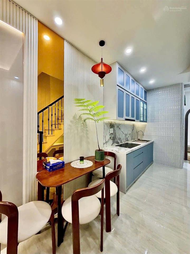Nhà đẹp ở ngay nguyễn kiệm, p. đức nhuận, phú nhuận  41m 3 tầng 4pn 5wc 6.89 tỷ