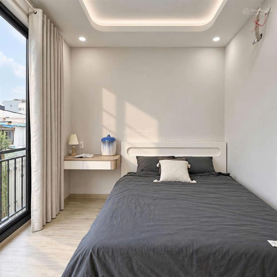 Bán nhà hiệp bình  thủ đức, 57m2 , 5 tầng, có thang máy, 2 mặt hẻm oto, 8,5 tỷ, full nôi thất