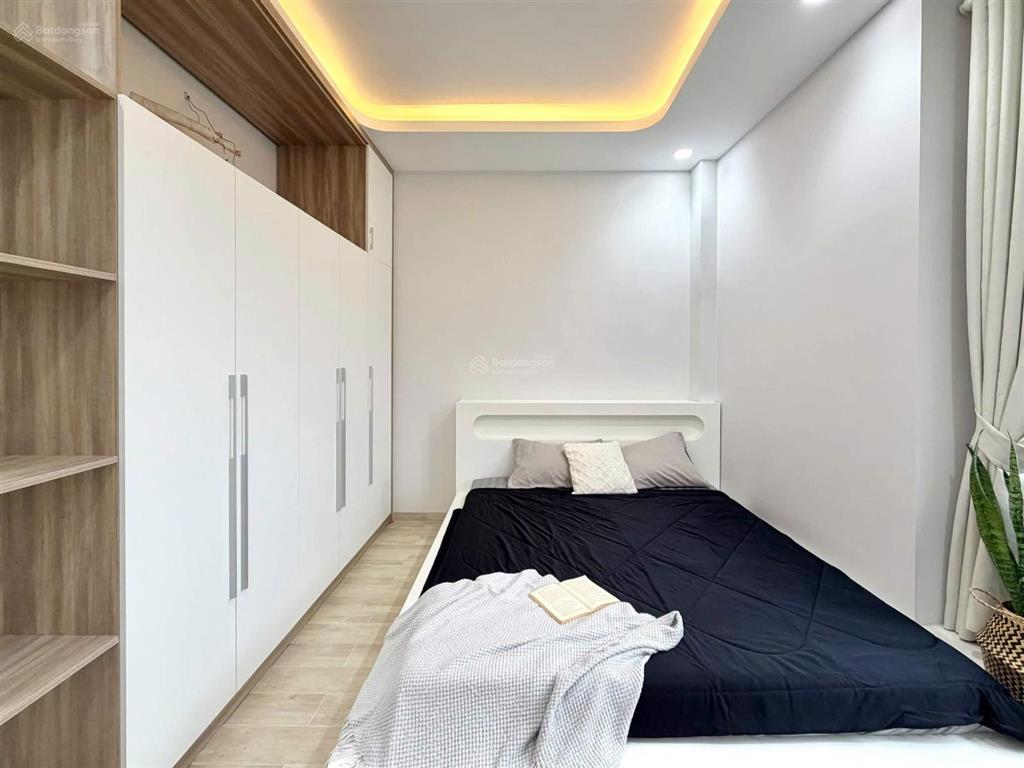 Bán nhà hiệp bình  thủ đức, 57m2 , 5 tầng, có thang máy, 2 mặt hẻm oto, 8,5 tỷ, full nôi thất