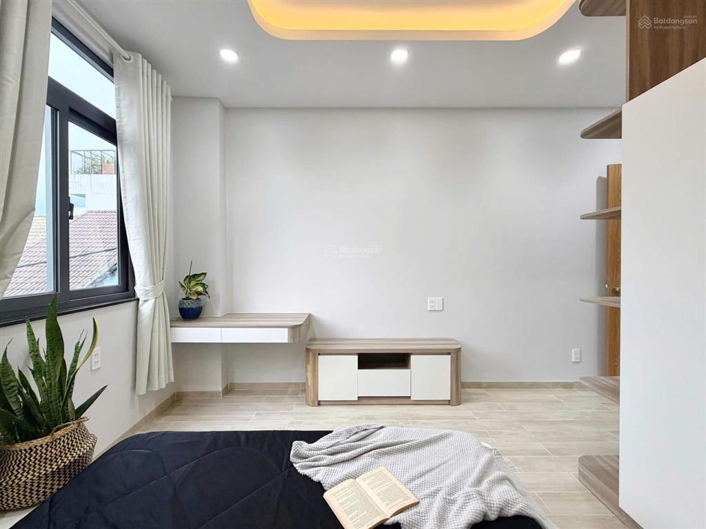 Bán nhà hiệp bình  thủ đức, 57m2 , 5 tầng, có thang máy, 2 mặt hẻm oto, 8,5 tỷ, full nôi thất