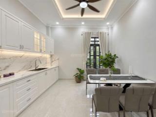 Bán nhà hiệp bình  thủ đức, 57m2 , 5 tầng, có thang máy, 2 mặt hẻm oto, 8,5 tỷ, full nôi thất