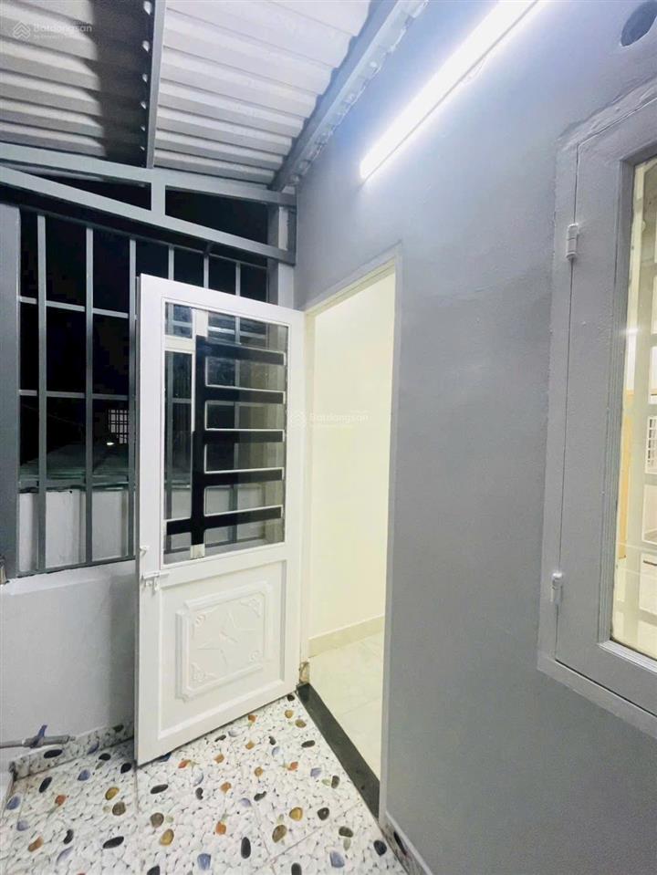 Bán gấp nhà đường số 4, hiệp bình phước  3,75 tỷ  đang có dòng tiền 8,5 triệu/tháng