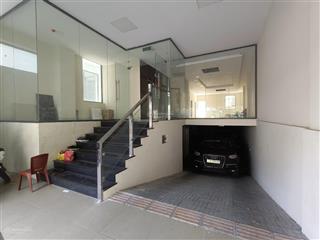 Bán tòa nhà mặt tiền quận 1 199m2 giá 115 tỷ  mặt tiền hồ hảo hớn, p. cô giang